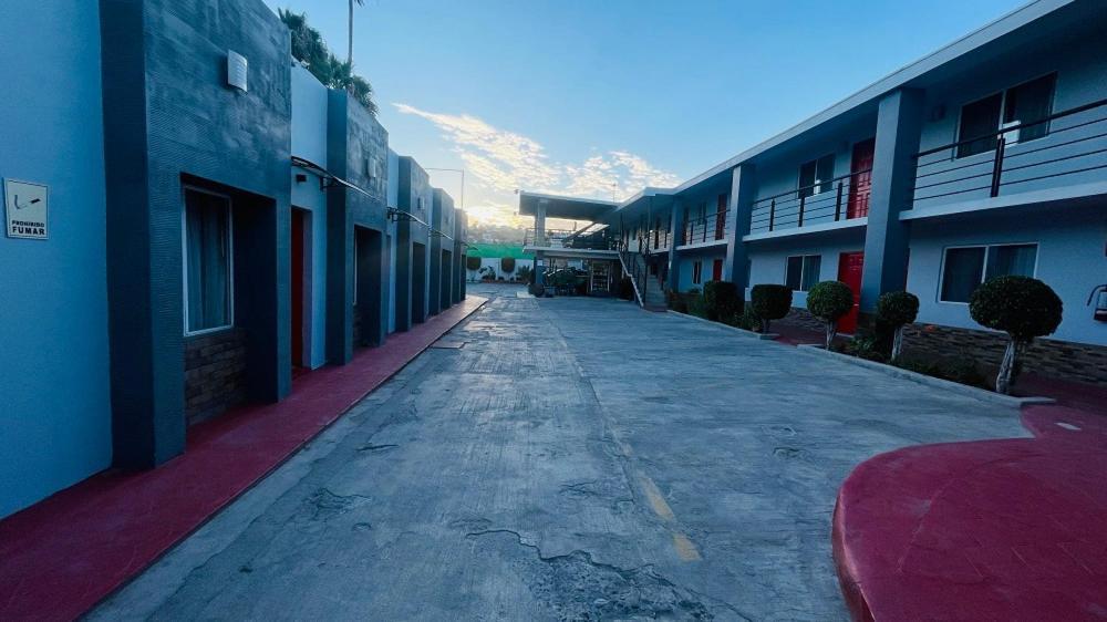 Chayo'S Departamentos Ensenada Exterior foto
